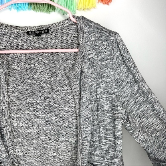 Express Gray Knit Beaded Cropped Cardigan 3/4 Sleeve Blazer Size Extra Small - Picture 3 of 12